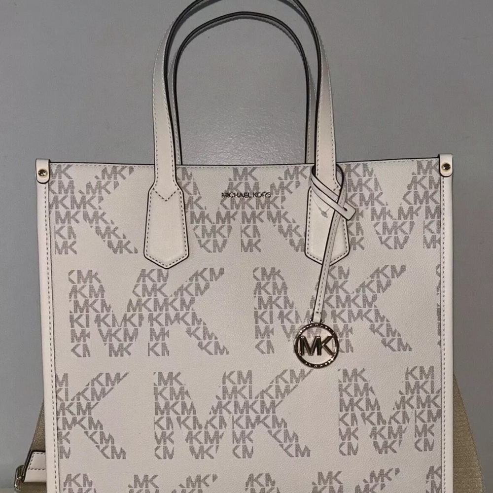 MICHAEL KORS Maple Large NS Logo Tote Vanilla/Cream NWT